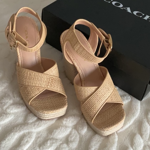 Coach Women's Tan Platform Heels - Picture 5 of 8